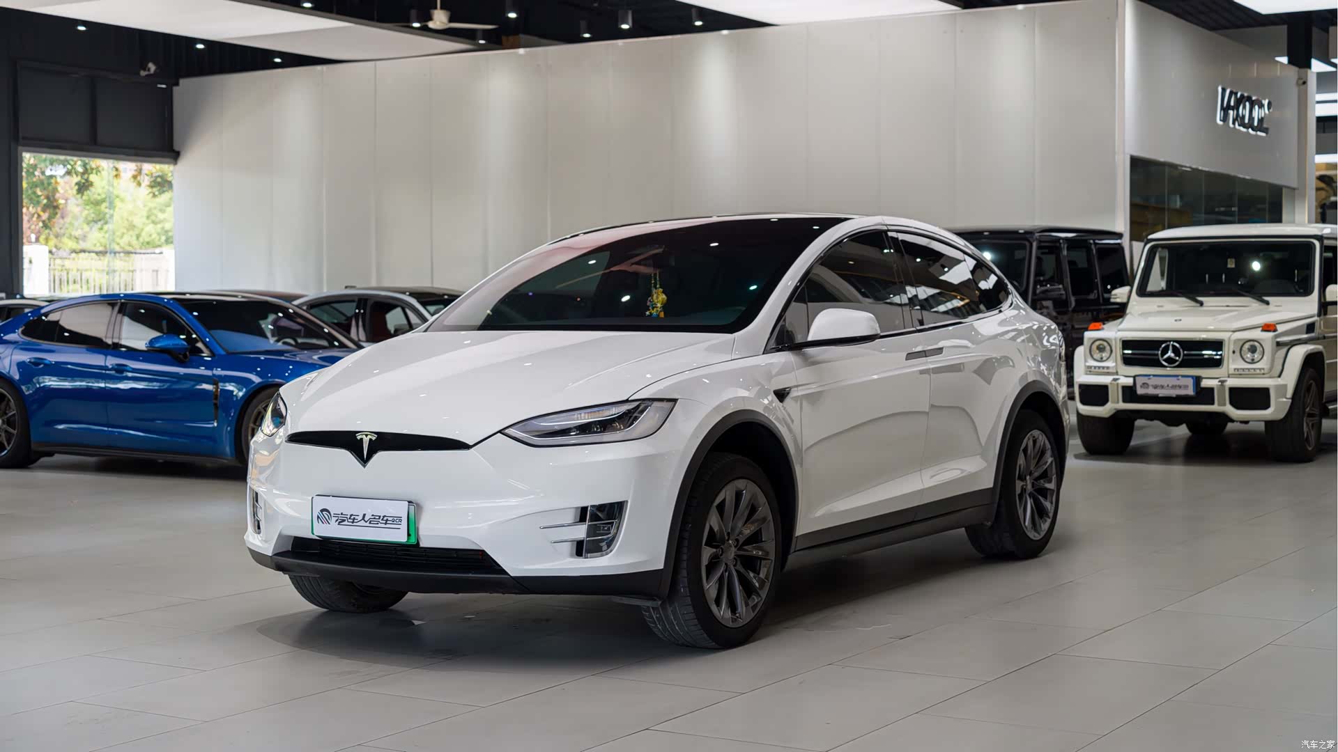 Tesla Model X, 2017 1