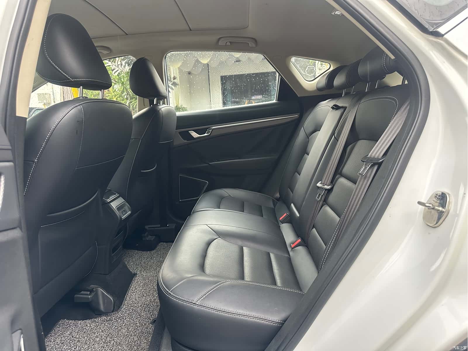 Geely Emgrand, 2017 12