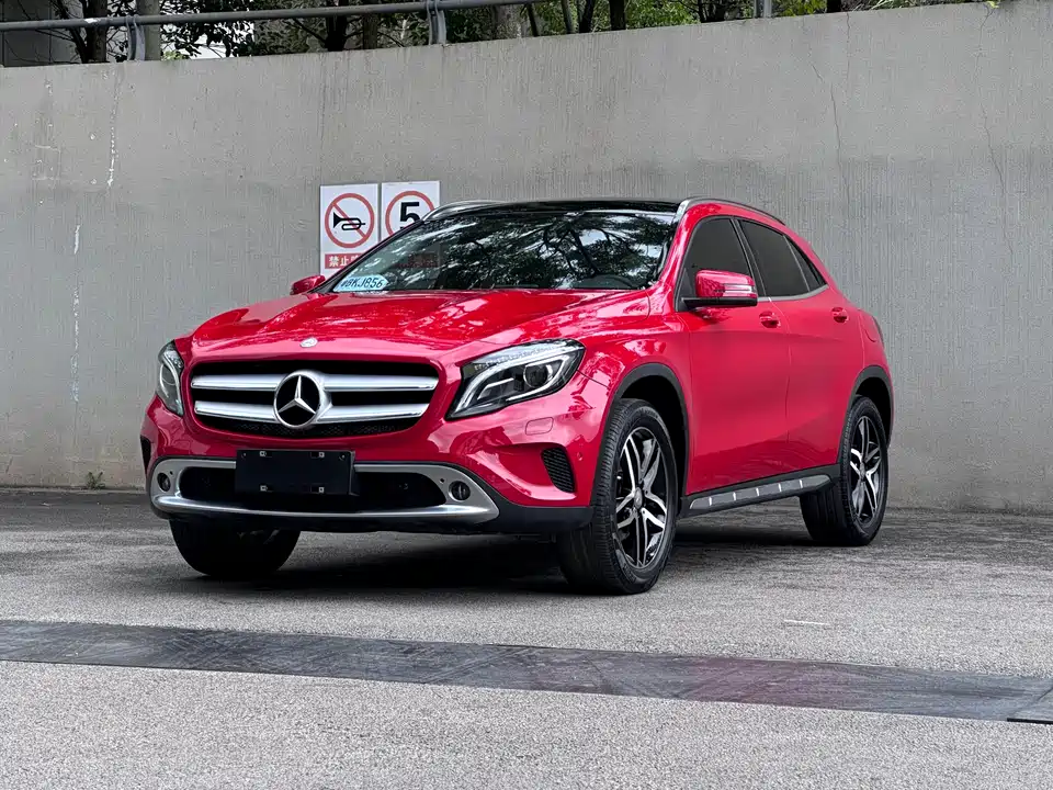 Mercedes-Benz GLA