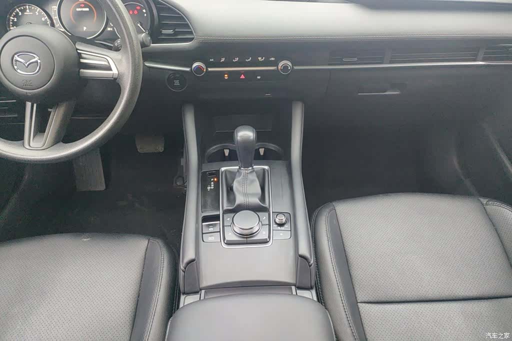 Mazda Mazda3, 2021 16