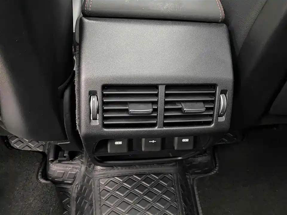 Land Rover Discover sports