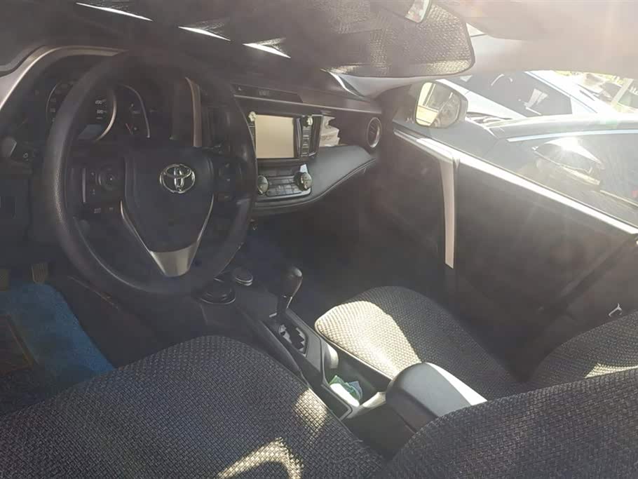 Toyota RAV4 Rongfang