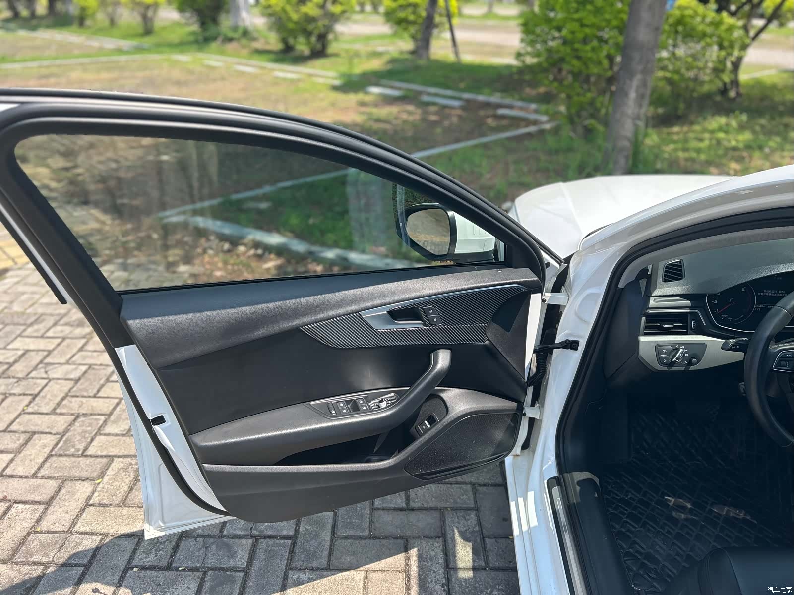 Audi A4L, 2020 25