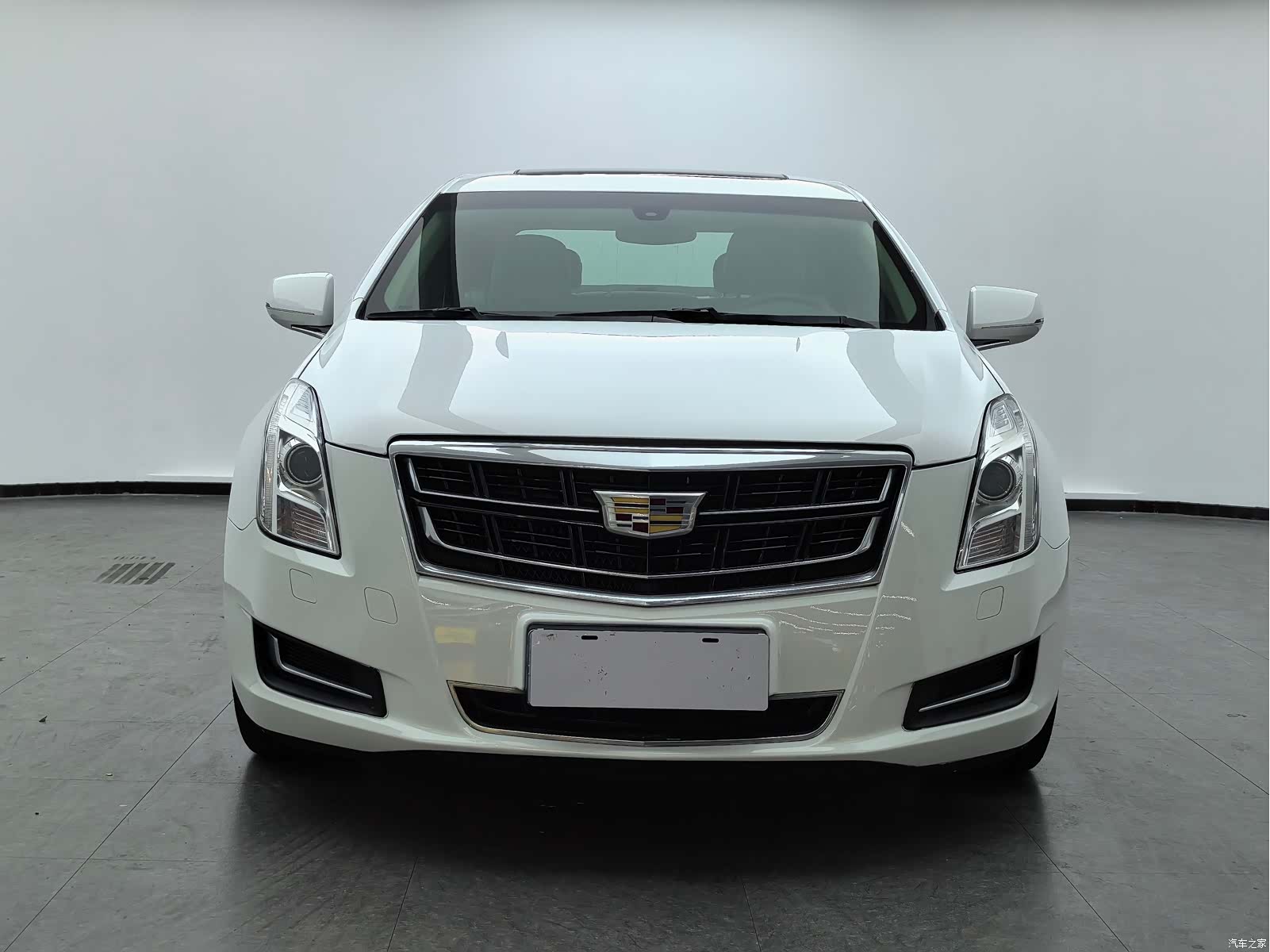 Cadillac XTS, 2017 2