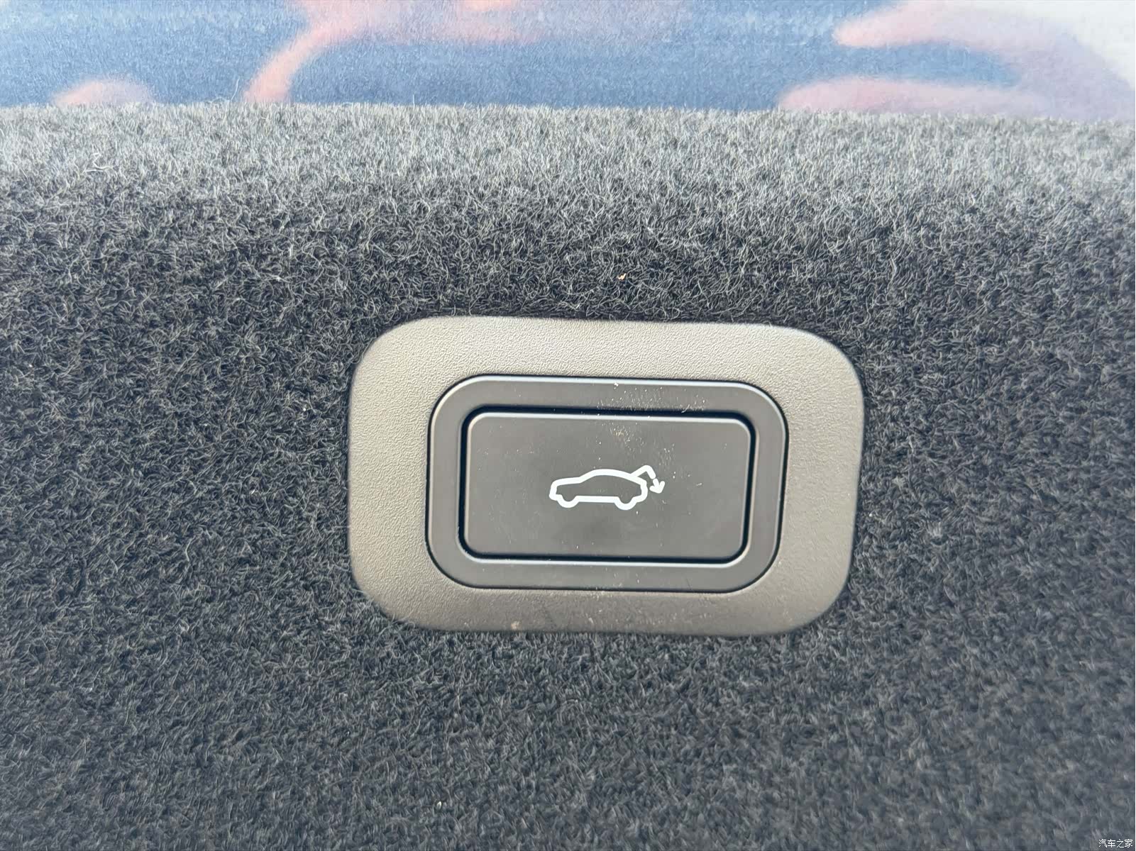 Geely 8, 2025 28
