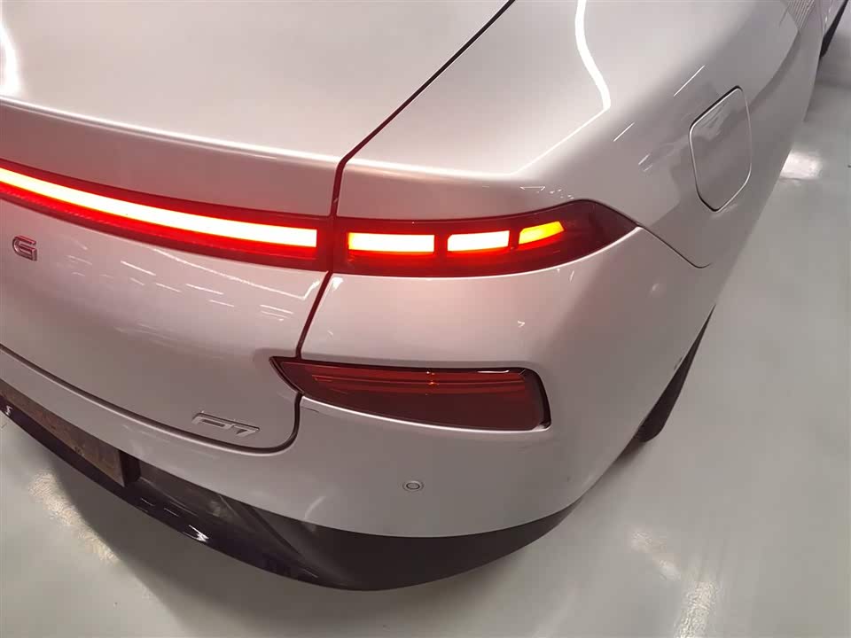 XPENG P7 XPENG P7