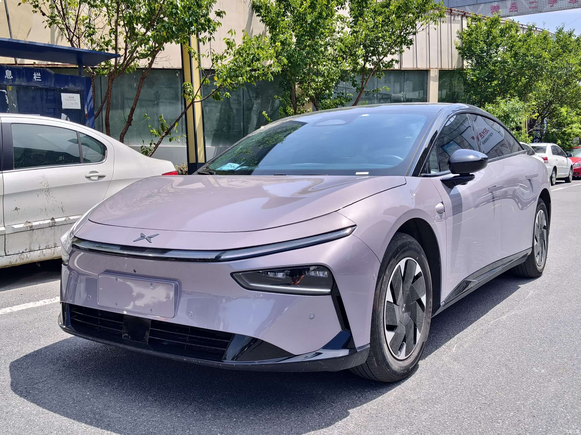 Xpeng P7, 2025 1
