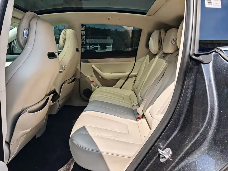 HarmonyOS Wisdom World R7