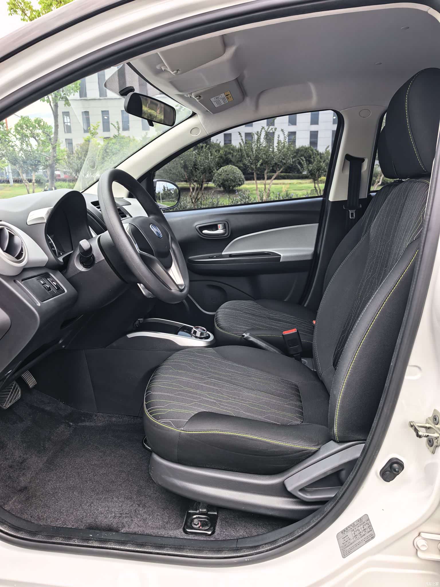Changan E-Star, 2022 4