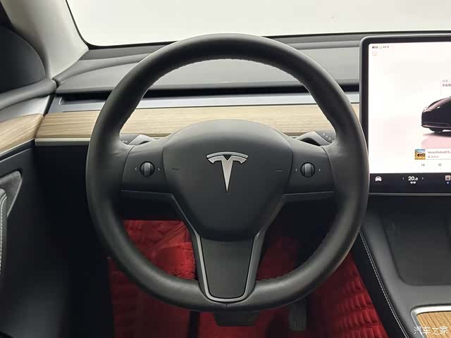 Tesla Model Y, 2022 11