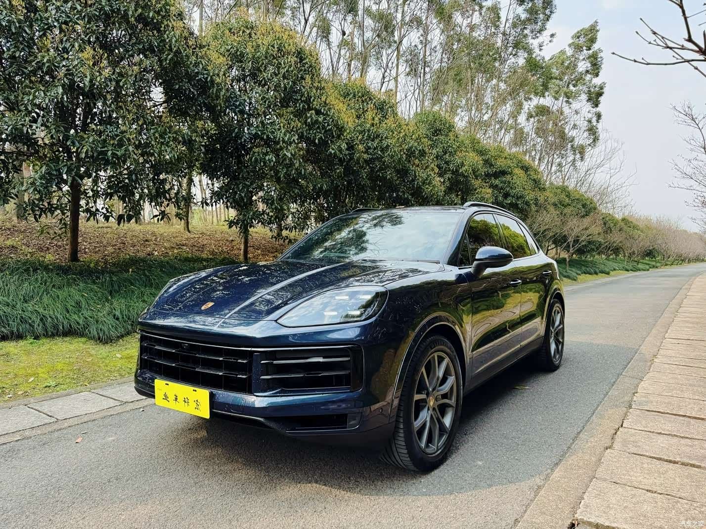 Porsche Cayenne, 2025 1