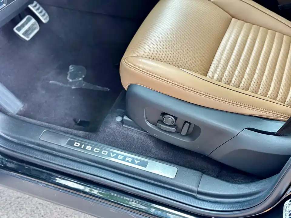 Land Rover Discover sports