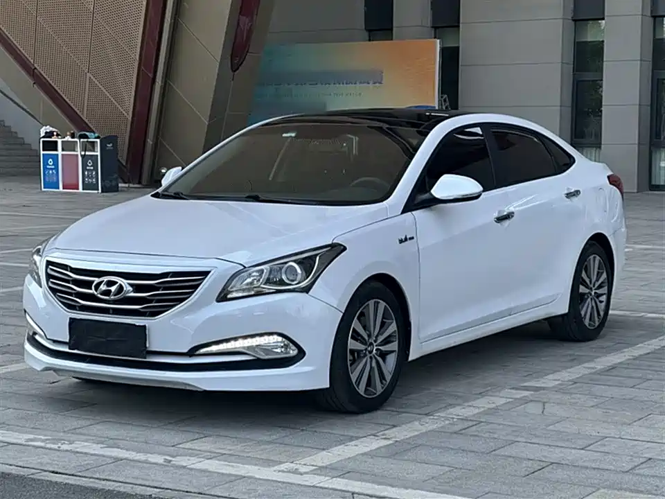 Hyundai Name picture