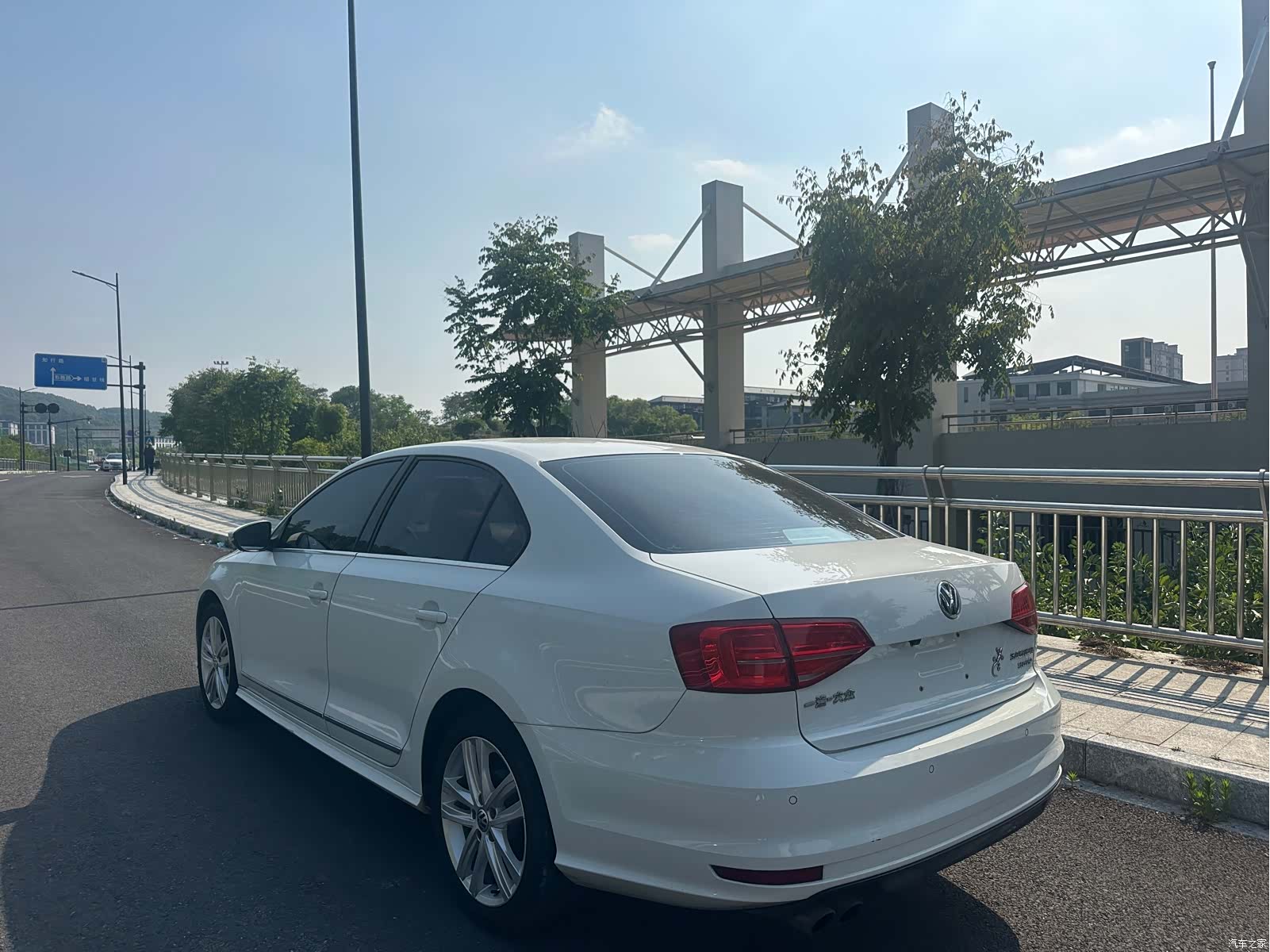 Volkswagen Sagitar, 2019 4