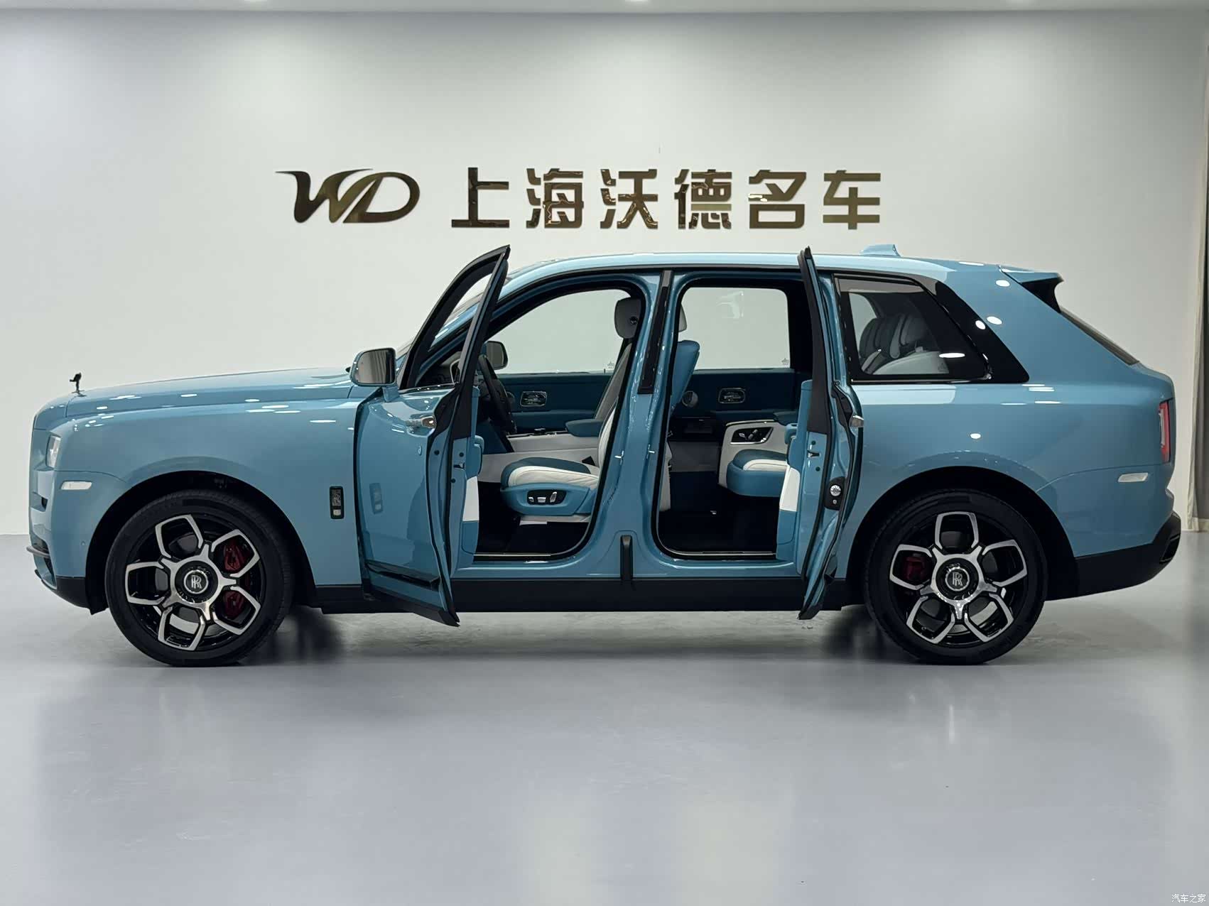 Rolls-Royce Cullinan, 2022 8