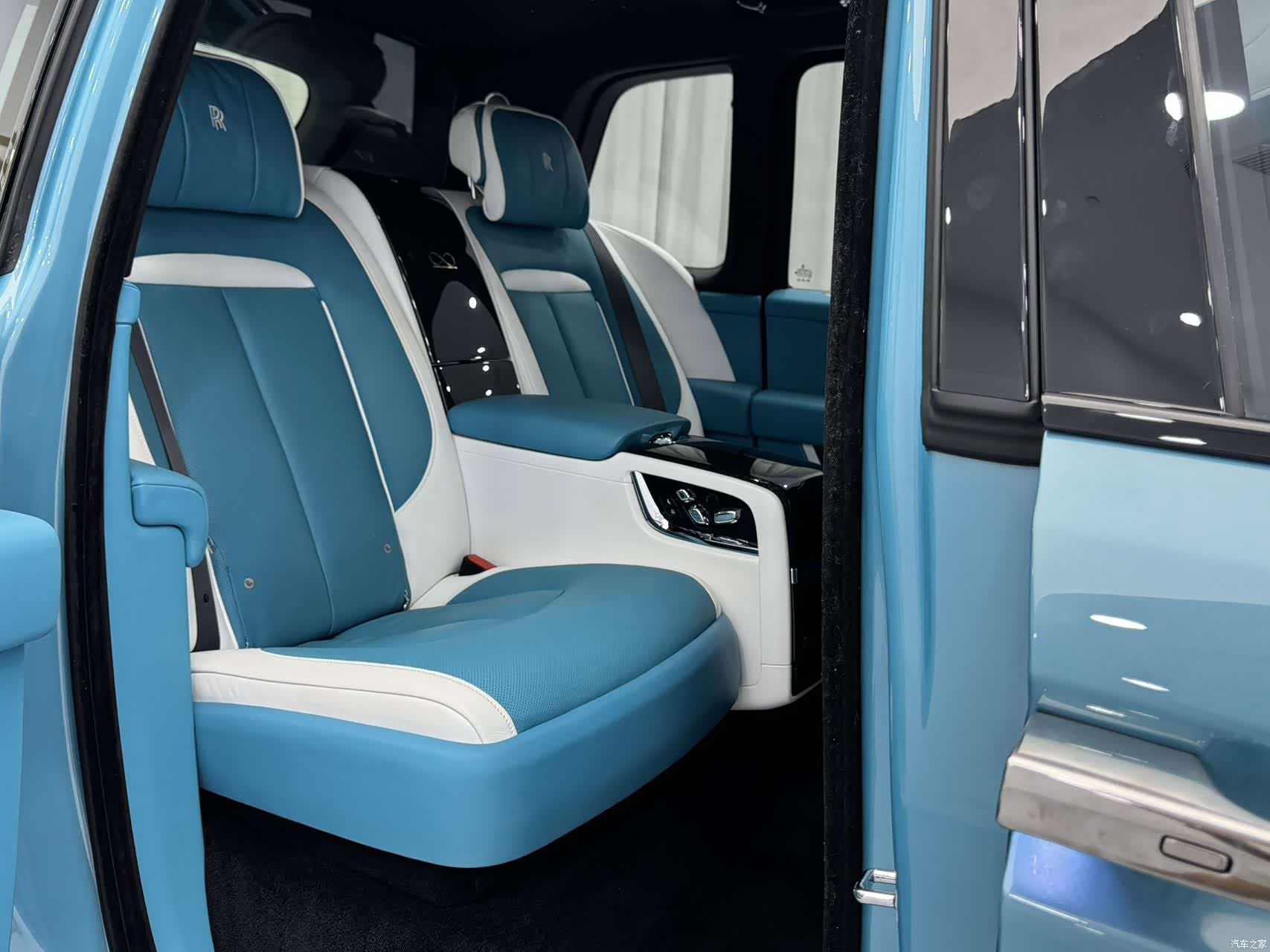Rolls-Royce Cullinan, 2022 23