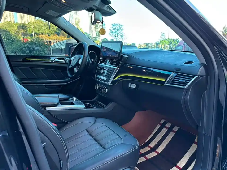 Mercedes-Benz GL grade