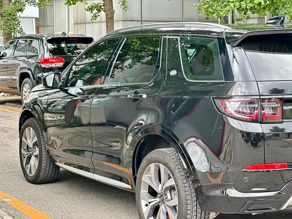 Land Rover Discover sports
