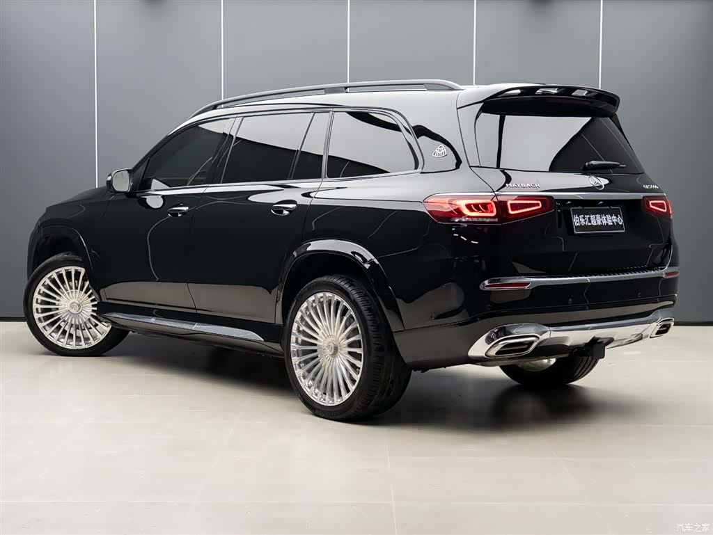 Mercedes-Benz GLS, 2024 4
