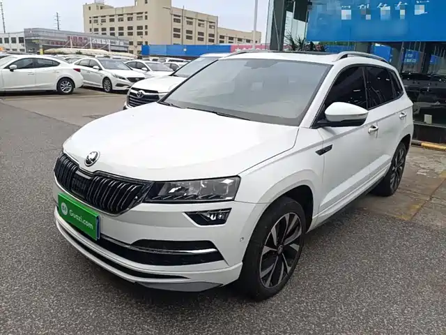 Škoda Karoq 2024 — купить из Китая под заказ