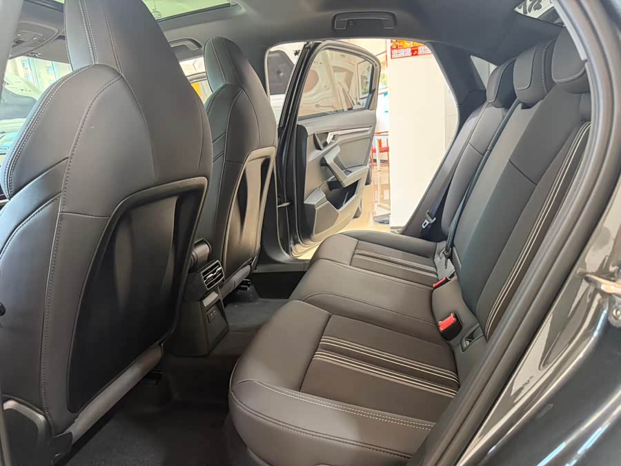 Audi A3 2023, фото 9