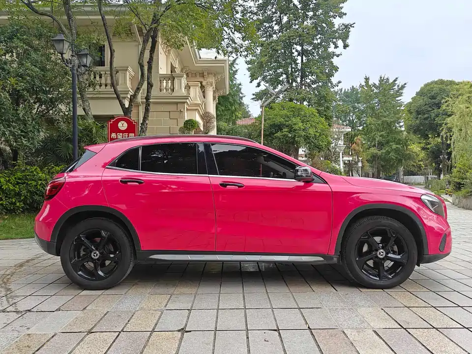 Mercedes-Benz GLA