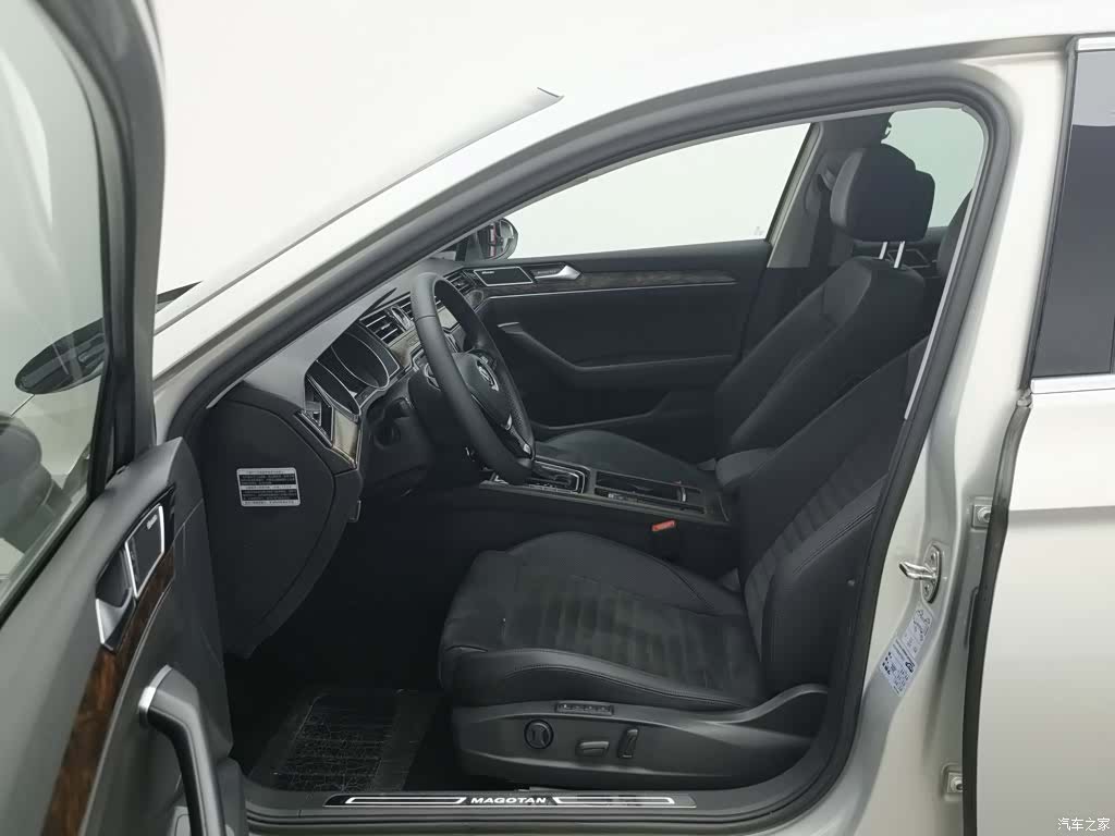 Volkswagen Magotan, 2017 10
