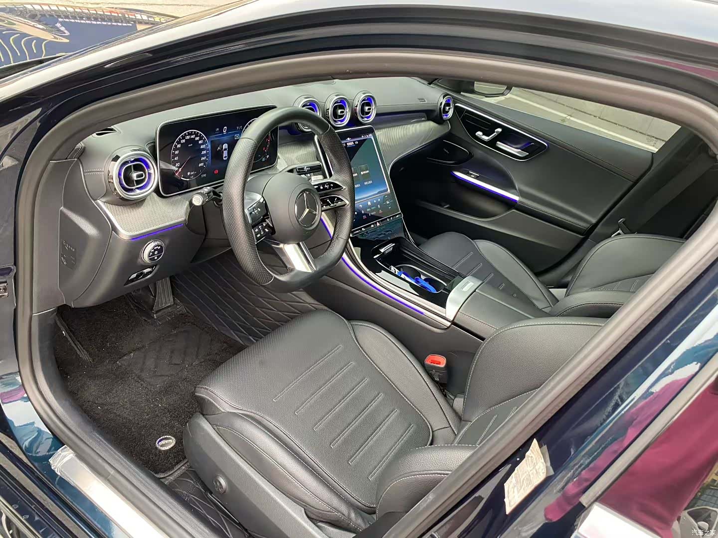 Mercedes-Benz C-Class, 2023 4