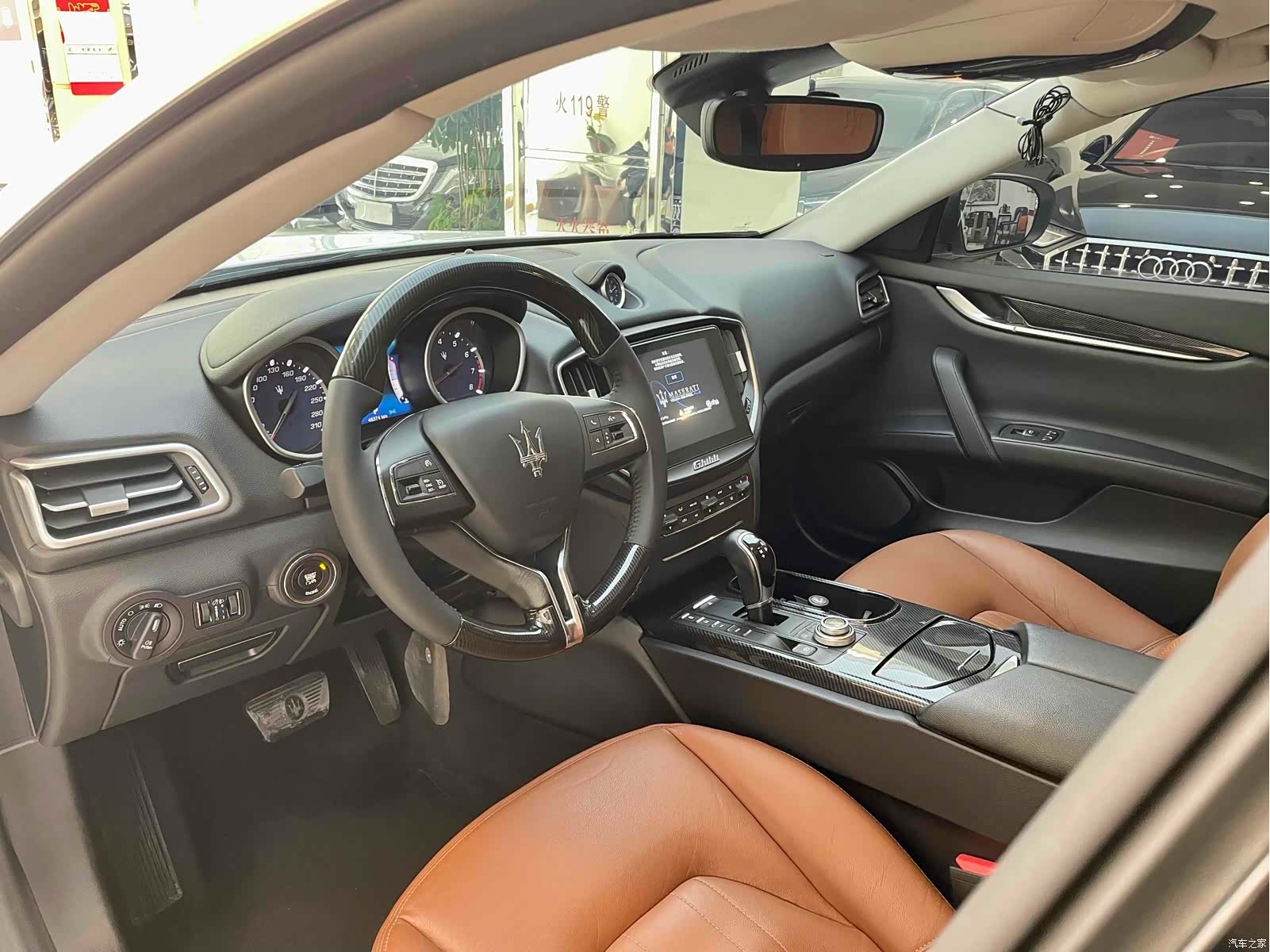 Maserati Ghibli, 2016 7