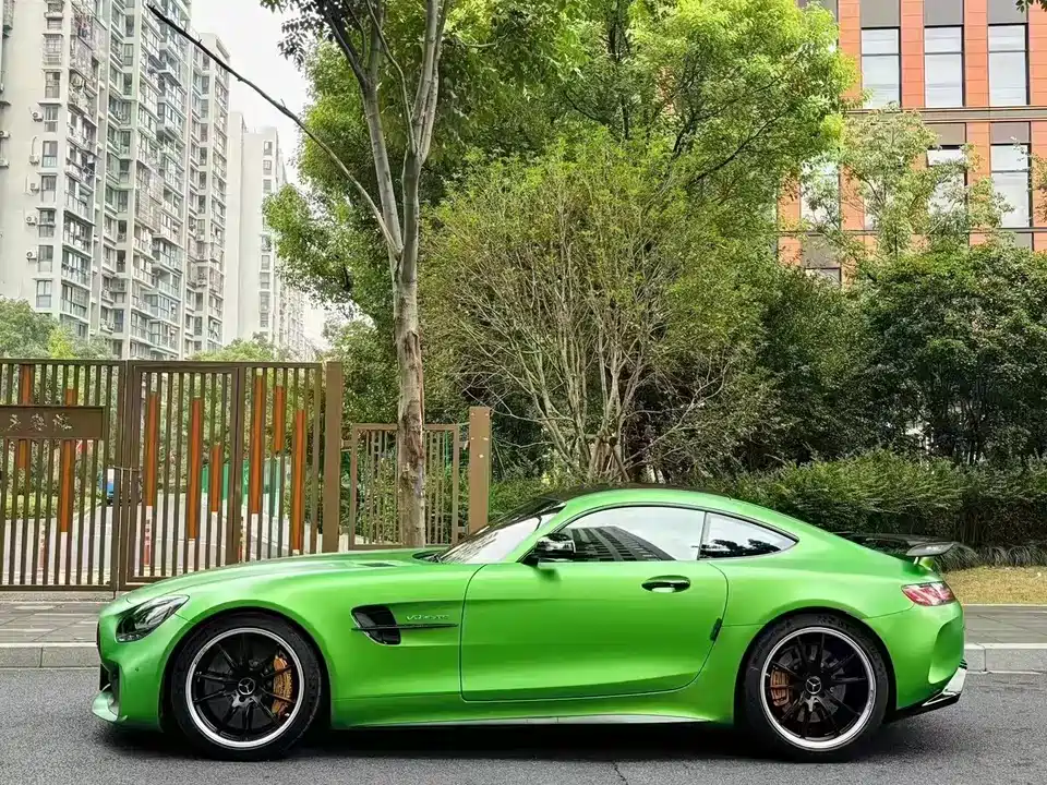 Mercedes-Benz AMG GT Mercedes-Benz AMG GT