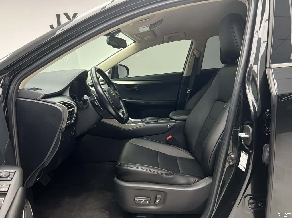 Lexus NX, 2021 15