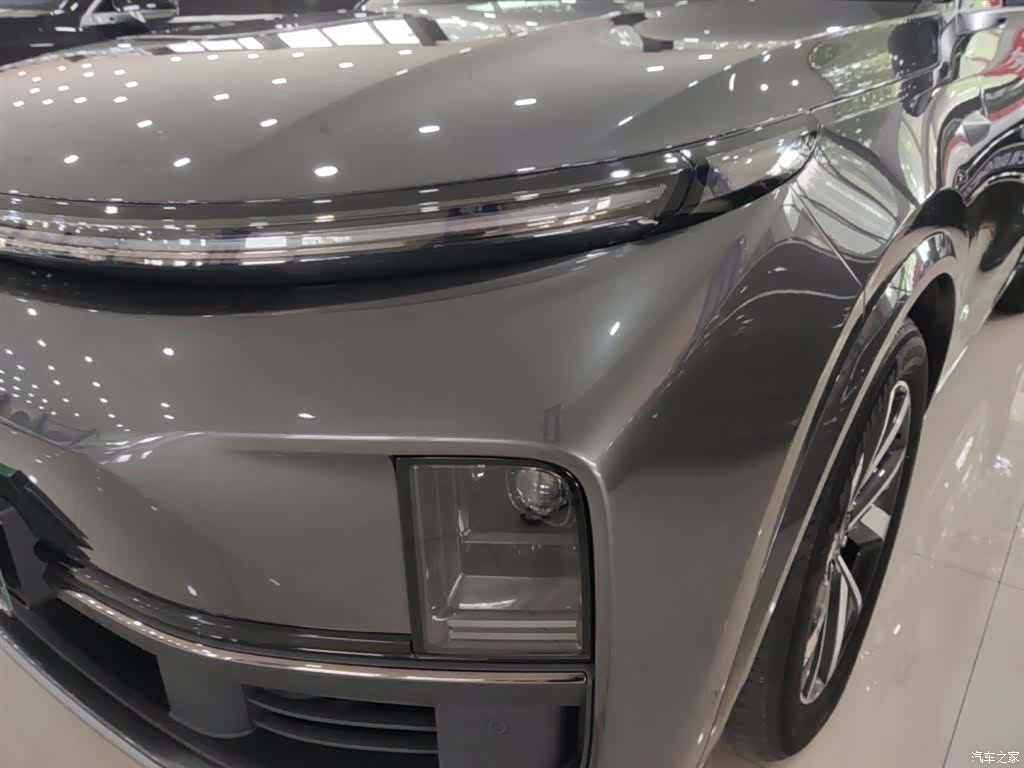 Li Auto L8, 2023 24