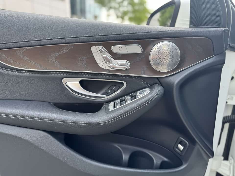 Mercedes-Benz GLC Mercedes-Benz GLC