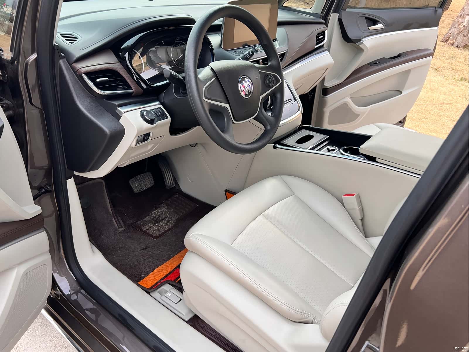 Buick GL8, 2025 4