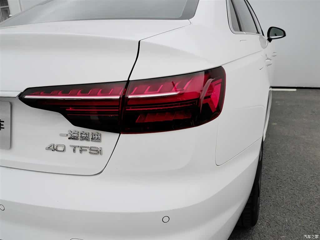 Audi A4L, 2022 18