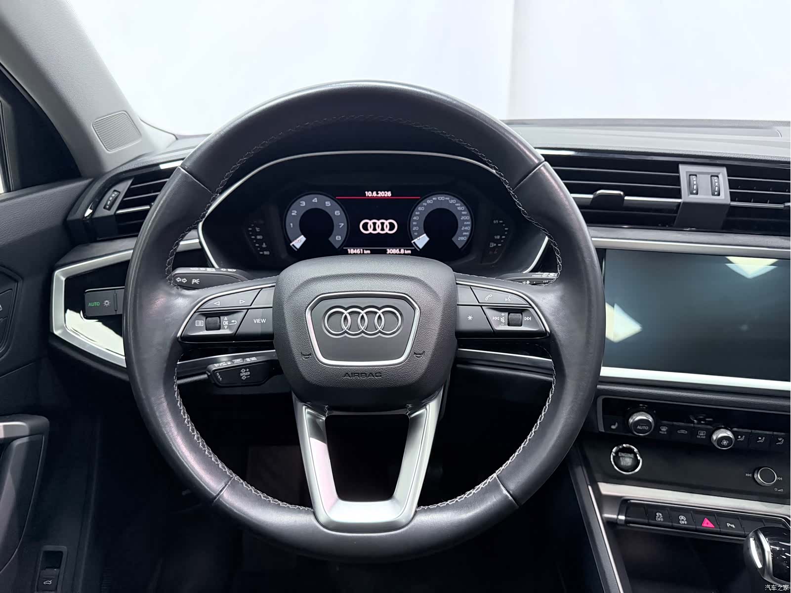 Audi Q3, 2023 12
