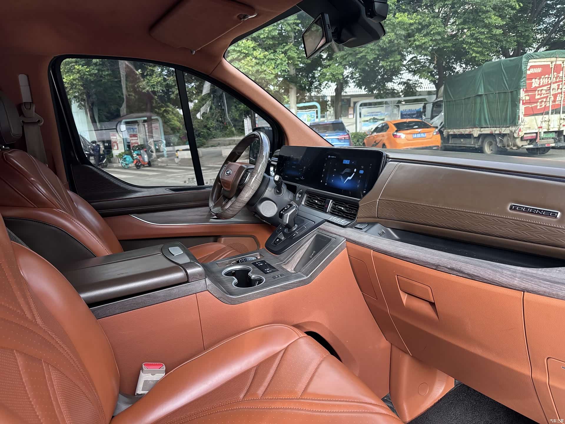 Ford Tourneo, 2023 15