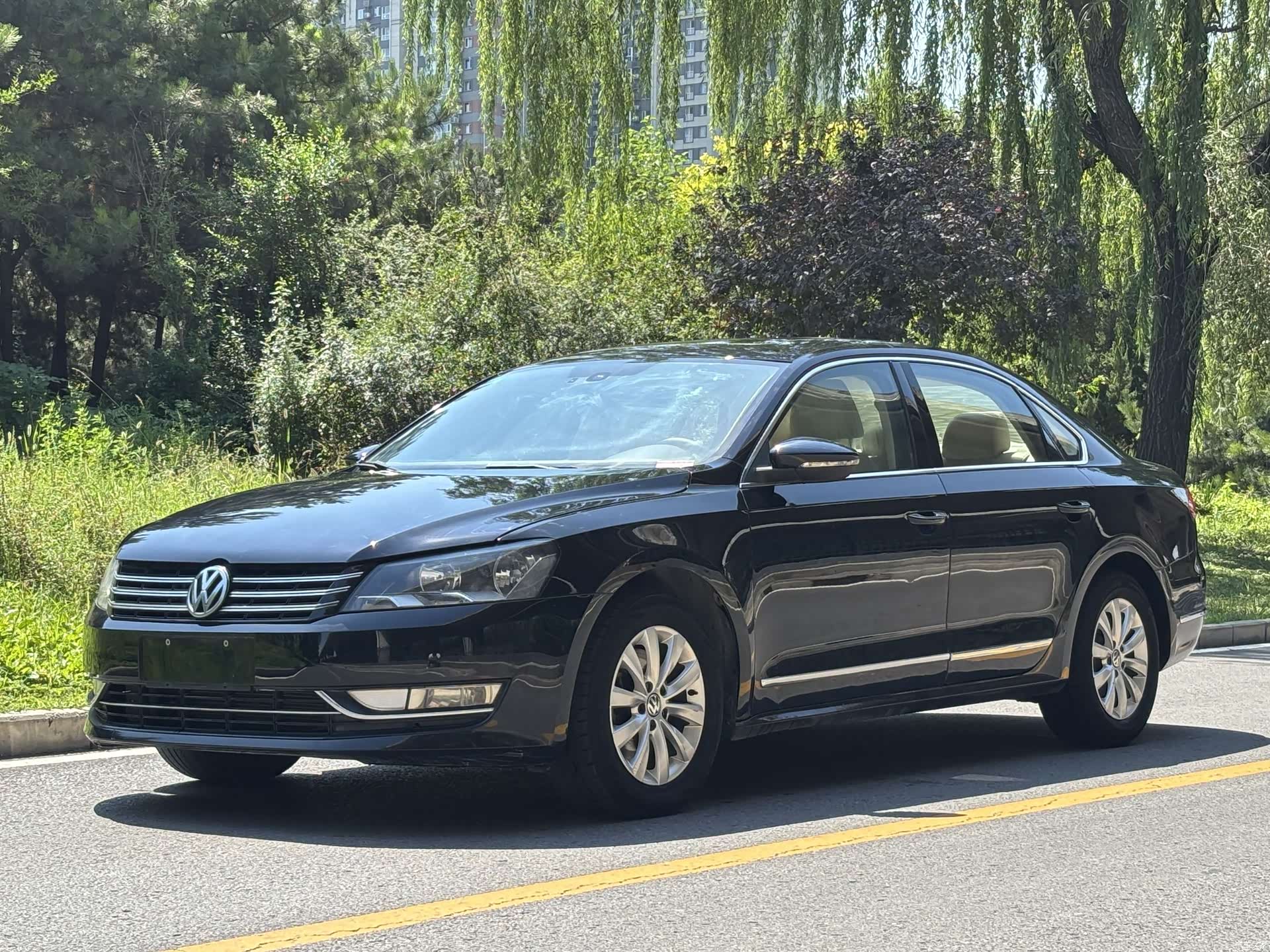 Volkswagen Passat, 2011 1
