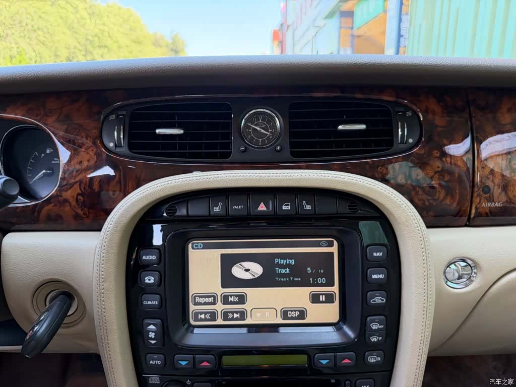 Jaguar XJ, 2005 6