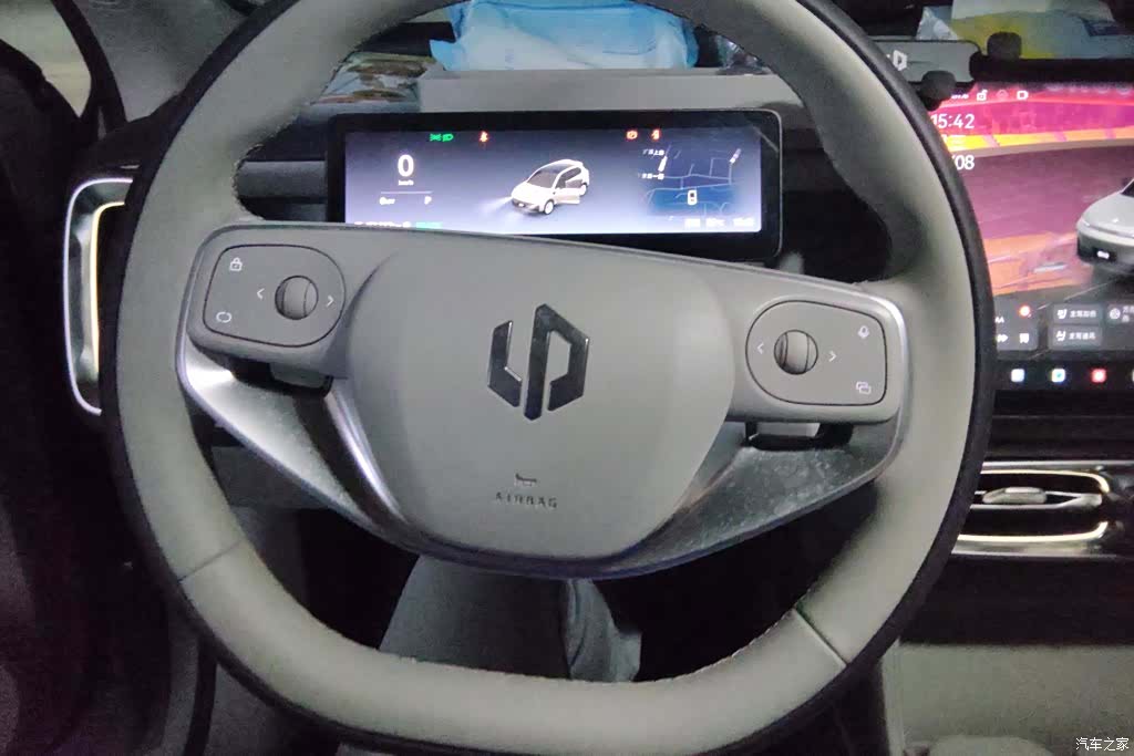 Leapmotor B10, 2025 15