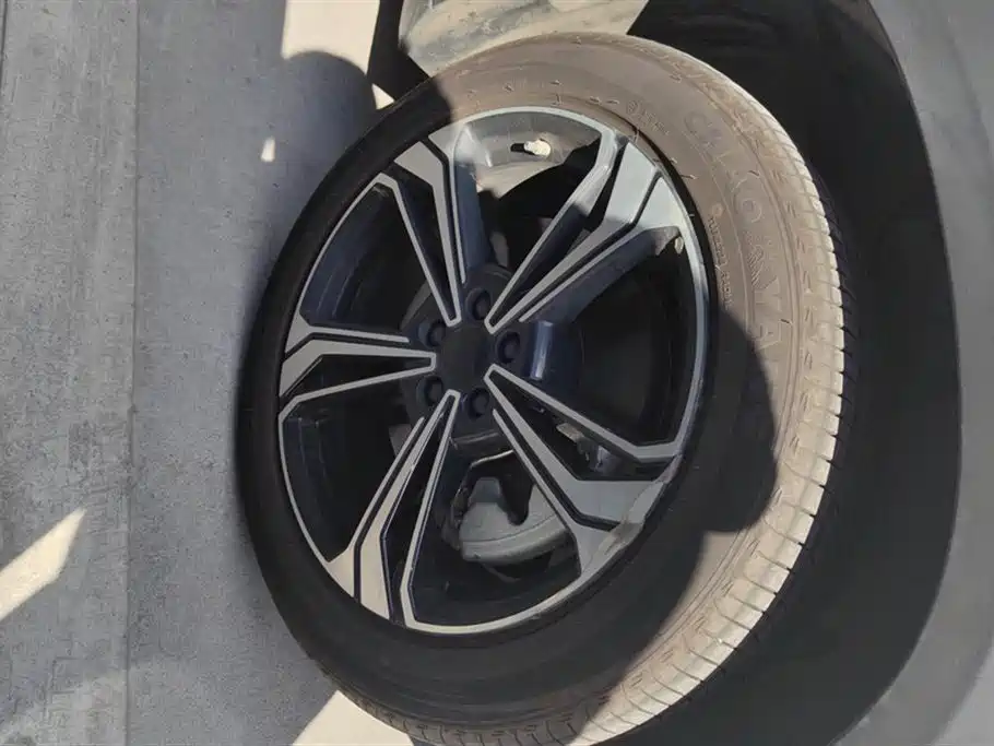 Geely Galaxy Galaxy L7