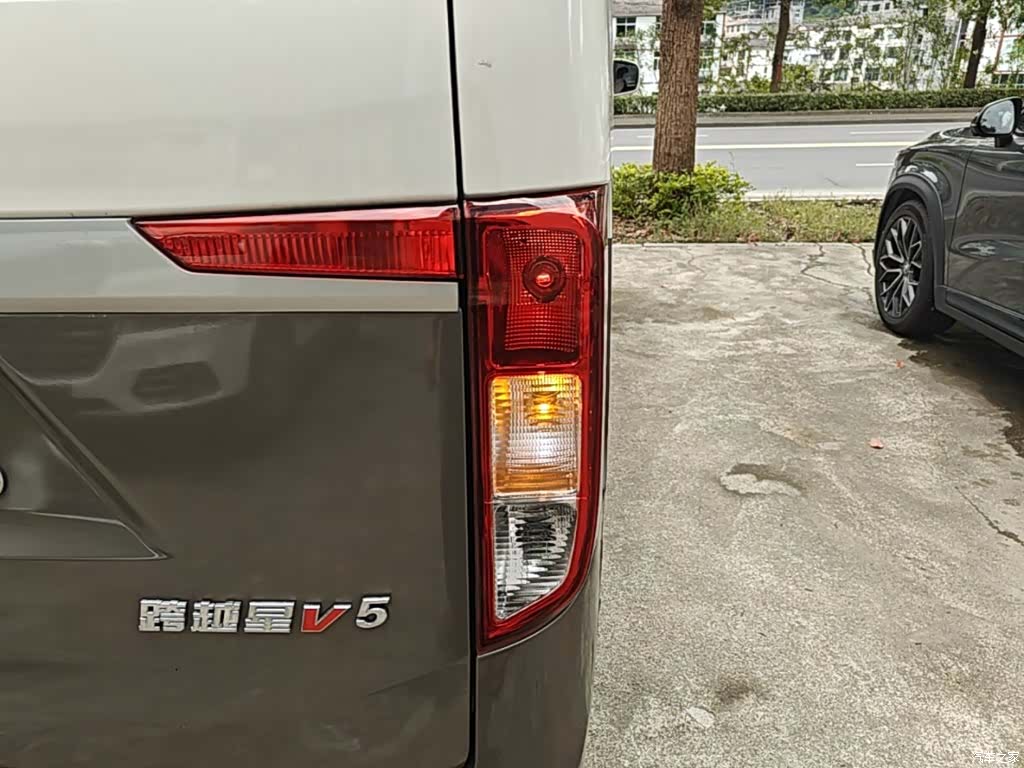 Changan V5, 2024 8