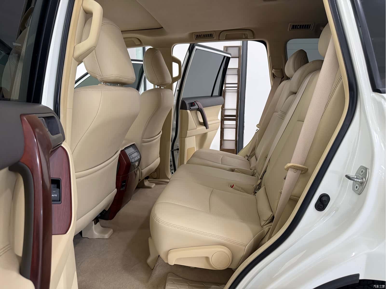 Toyota Prado, 2016 9