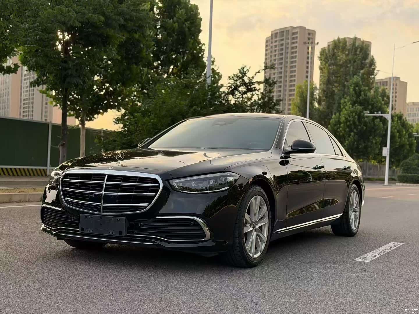 Mercedes-Benz S-Class, 2022 3
