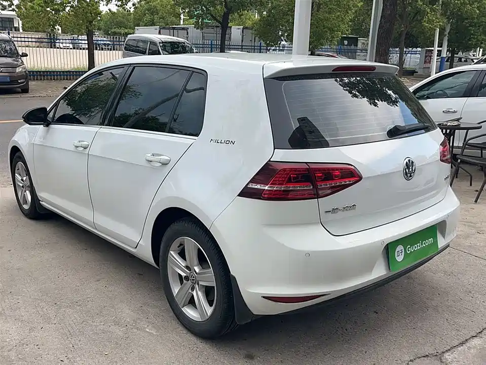 Volkswagen golf