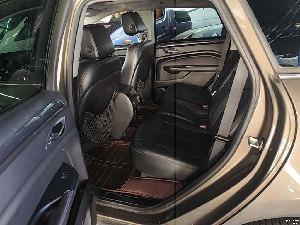 Cadillac SRX, 2016 13