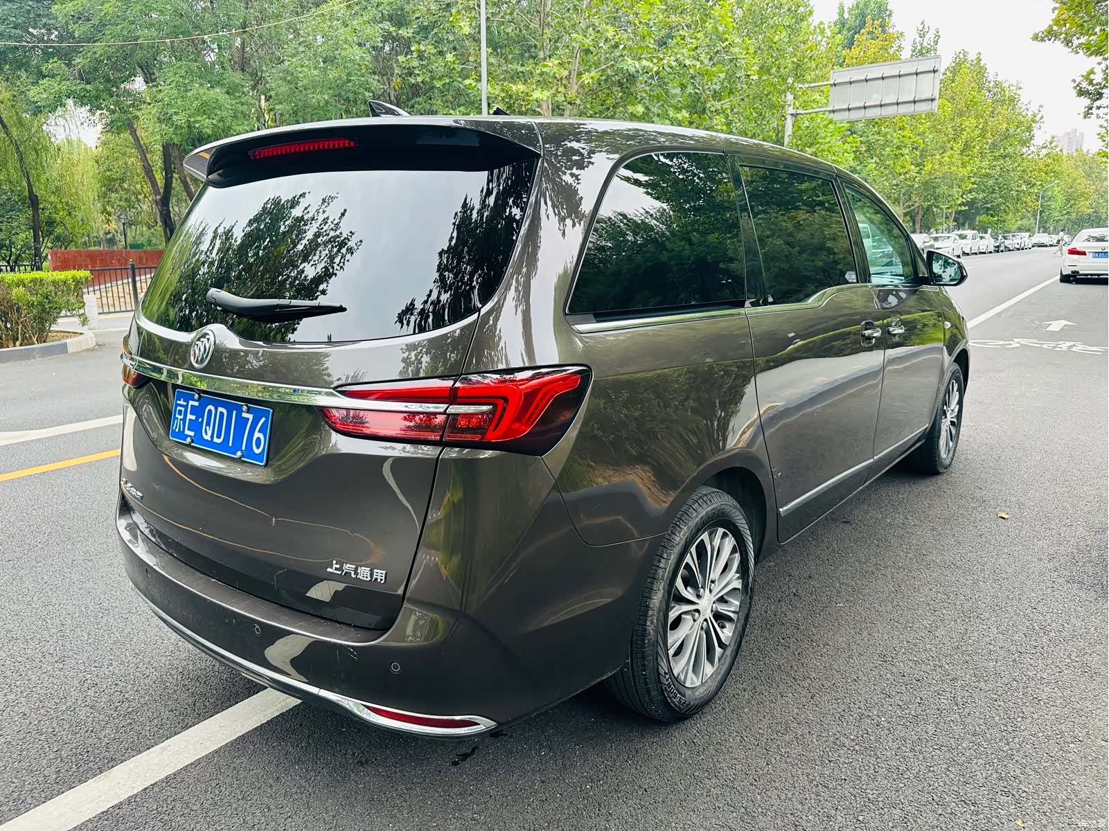 Buick GL8, 2020 7