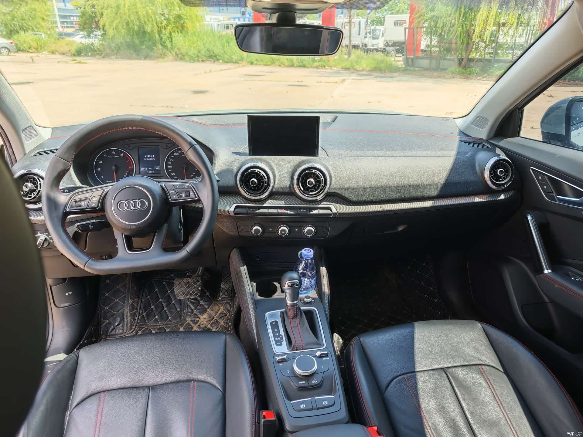Audi Q2L, 2023 9