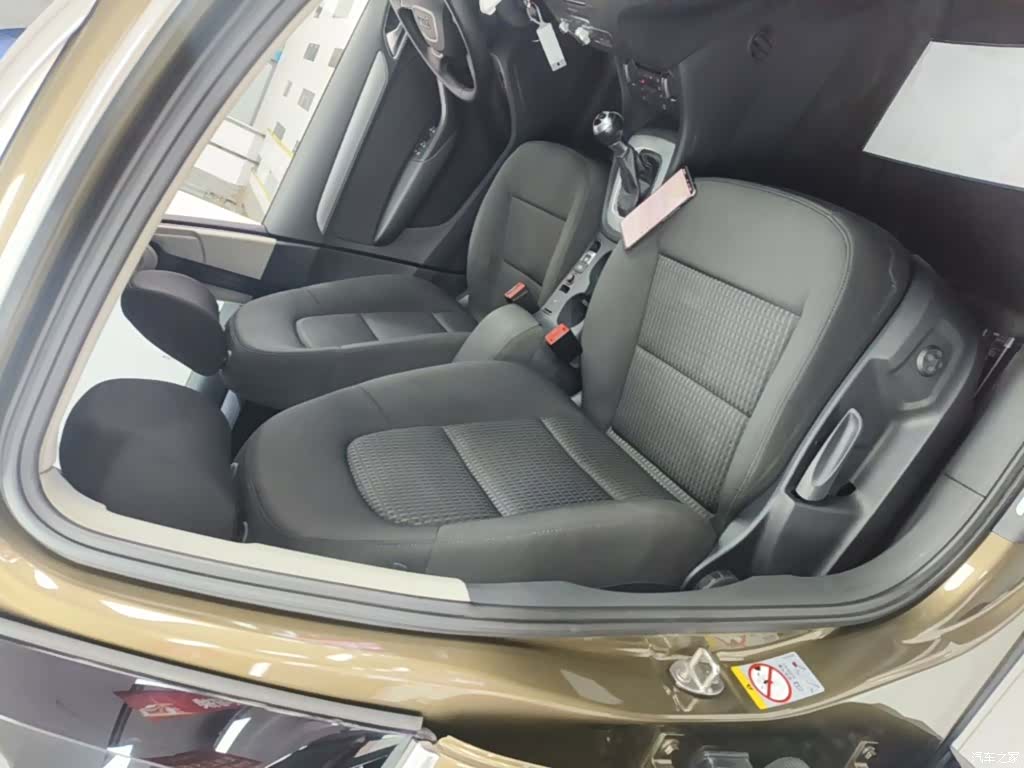 Audi Q3, 2016 25