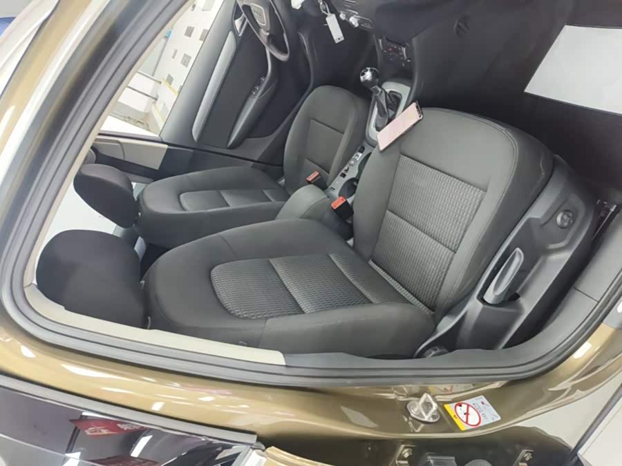 Audi Q3 2016, фото 25